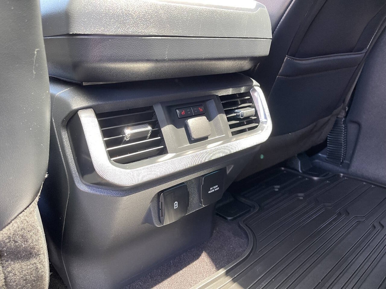 Used 2022 Ford F150 Platinum w/ FX4 Off-Road Package AWD/4WD image 16