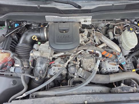 Used 2015 Chevrolet Silverado 2500 LTZ w/ LTZ Plus Package AWD/4WD image 18