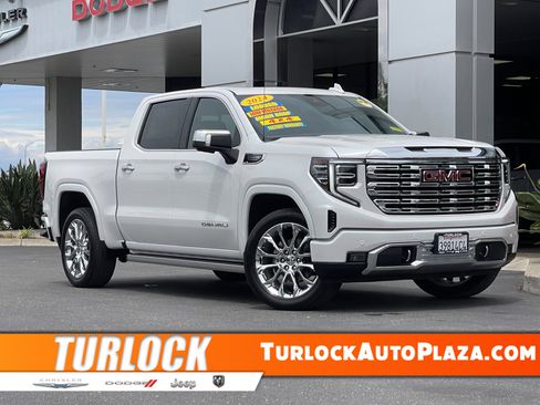 Used 2024 GMC Sierra 1500 Denali w/ Denali Reserve Package AWD/4WD image 1