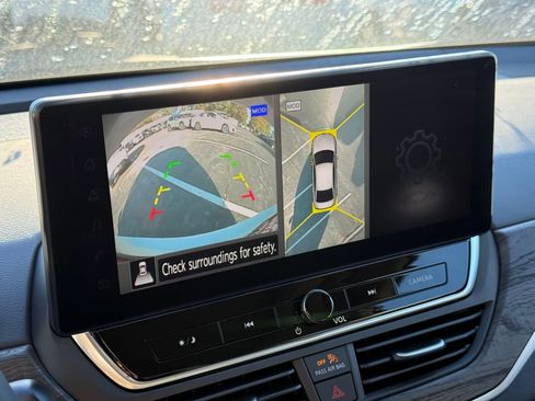 New 2025 Nissan Altima 2.5 SL image 13