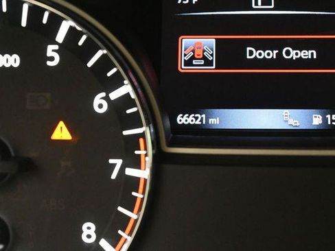 Used 2016 Nissan Altima 2.5 SV w/ Convenience Package FWD image 19