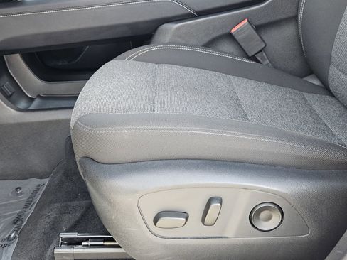 Used 2025 GMC Acadia Elevation image 30