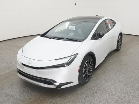 New 2026 Toyota Prius Plug-In Hybrid image 5