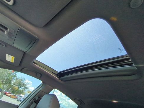 Used 2023 Honda Accord Sport image 12