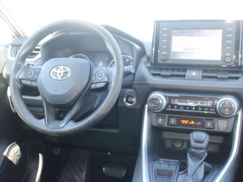 Used 2019 Toyota RAV4 XLE w/ Convenience Package FWD image 23