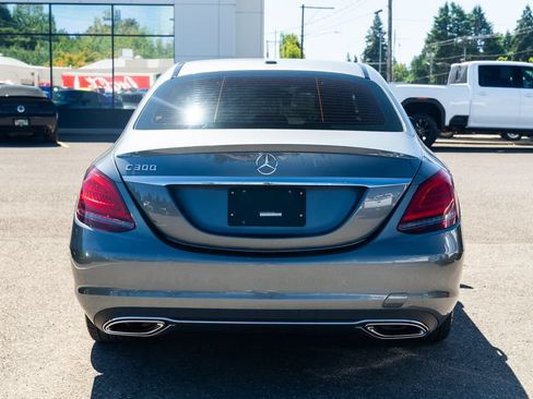 Used 2019 Mercedes-Benz C 300 Sedan image 5