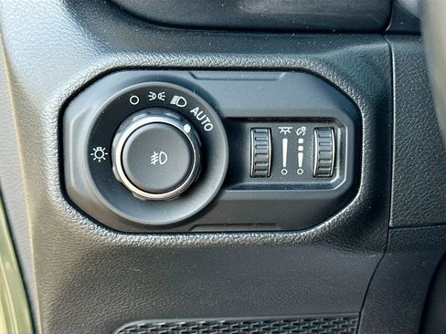 Used 2022 Jeep Wrangler Unlimited Sport AWD/4WD image 13