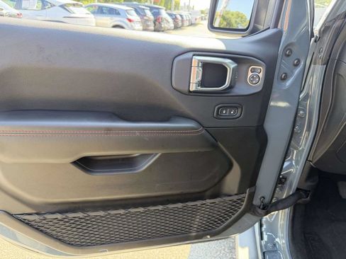 Used 2026 Jeep Wrangler Unlimited Rubicon w/ Technology Group AWD/4WD image 27