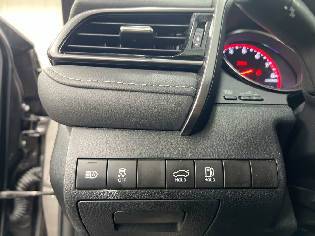 Used 2024 Toyota Camry XSE FWD image 18
