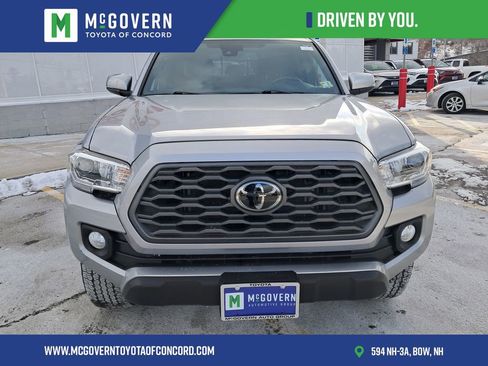 Used 2021 Toyota Tacoma TRD Off-Road w/ Technology Package image 8