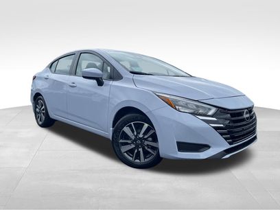 New 2025 Nissan Versa SV w/ Trunk Package