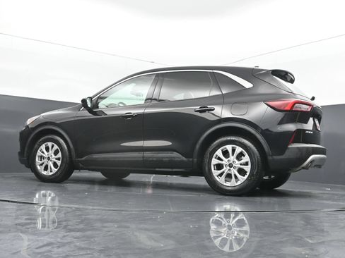 Used 2024 Ford Escape Active w/ Cold Weather Package FWD image 38