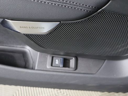 Used 2023 Audi e-tron GT Premium Plus image 54