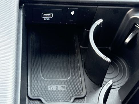 Used 2024 Hyundai Palisade Calligraphy image 25