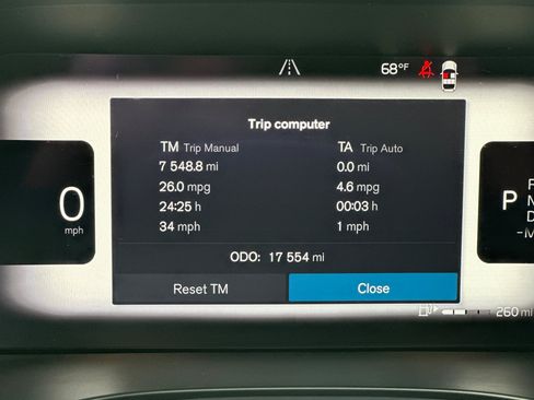 Used 2023 Volvo XC60 B5 Plus w/ Climate Package FWD image 31