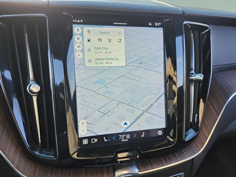 Used 2022 Volvo XC60 B6 Inscription w/ Advanced Package image 24