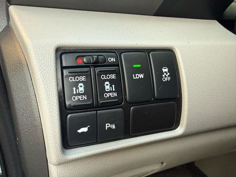 Used 2014 Honda Odyssey Touring image 37