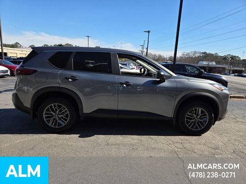 Used 2023 Nissan Rogue S image 13