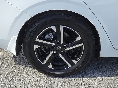 Used 2025 Nissan Sentra SV w/ All-Weather Package image 7