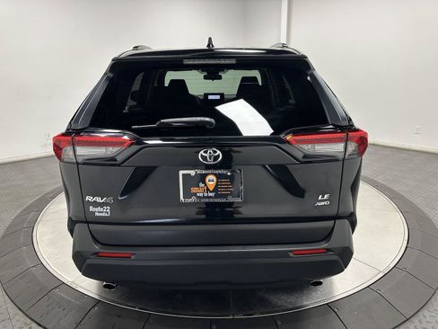 Used 2019 Toyota RAV4 LE w/ All Weather Liner Package AWD/4WD image 10