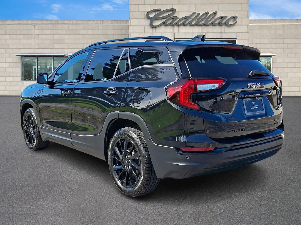 Used 2023 GMC Terrain SLT w/ Elevation Edition AWD/4WD image 5