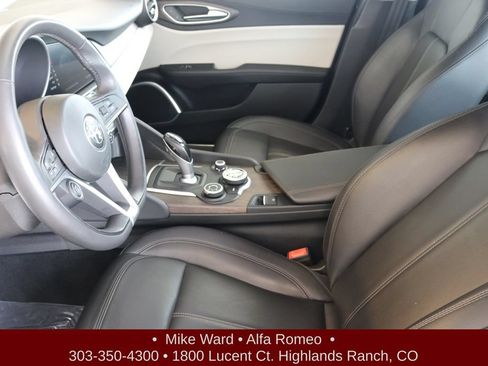 Used 2019 Alfa Romeo Giulia Ti AWD/4WD image 4