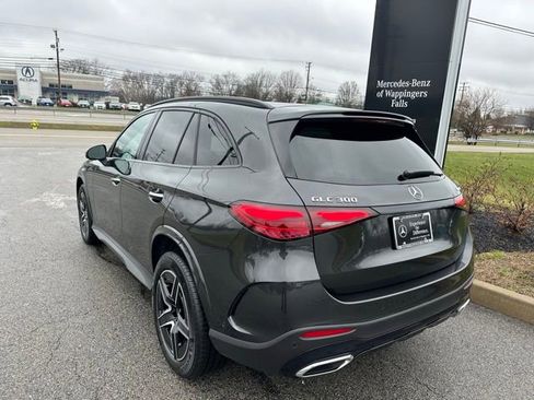 Used 2026 Mercedes-Benz GLC 300 4MATIC image 3