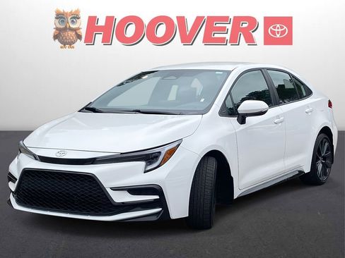 Used 2025 Toyota Corolla SE image 6
