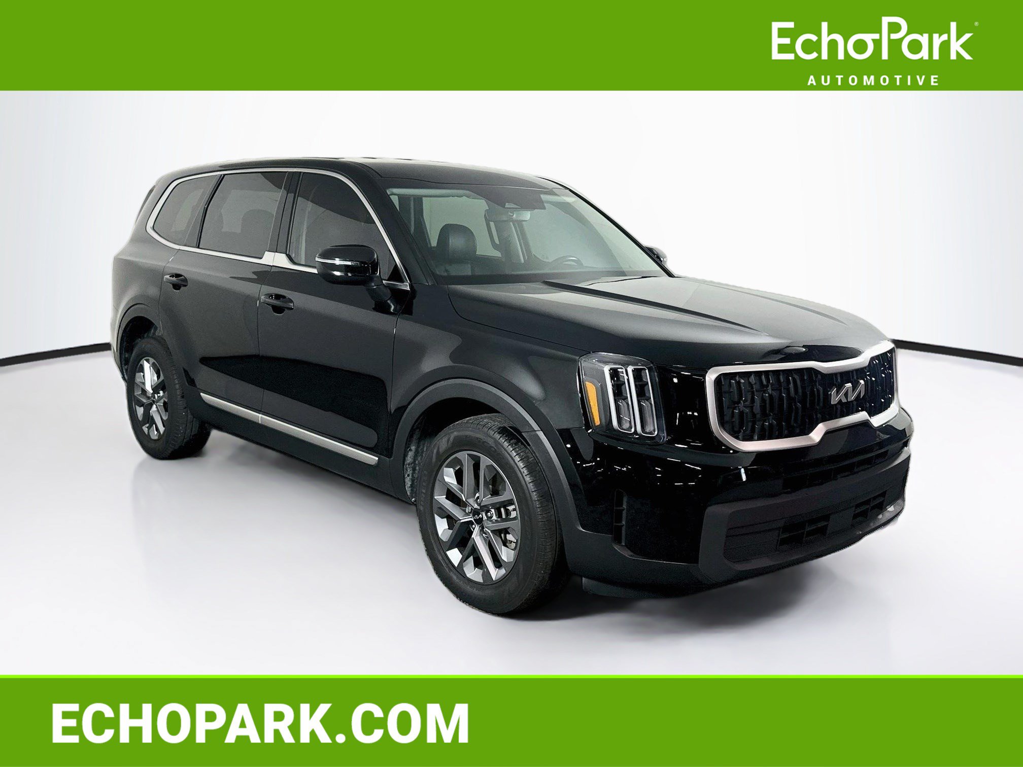 Used 2025 Kia Telluride LX FWD image 1