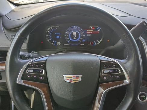 Used 2020 Cadillac Escalade ESV Luxury image 33