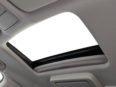 New 2026 Honda Odyssey Elite image 19