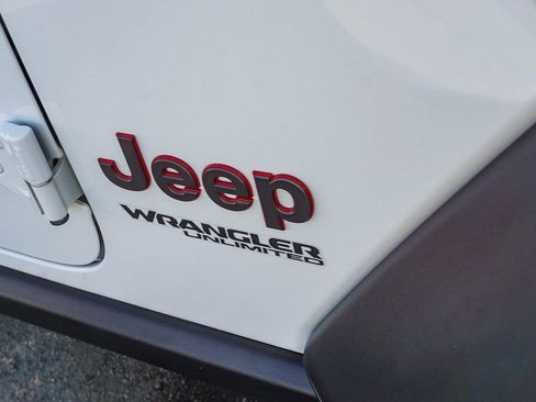 Used 2018 Jeep Wrangler Unlimited Rubicon image 11