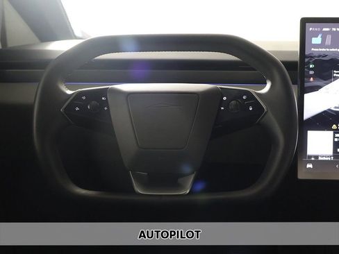 Used 2024 Tesla Cybertruck AWD Crew Cab image 3