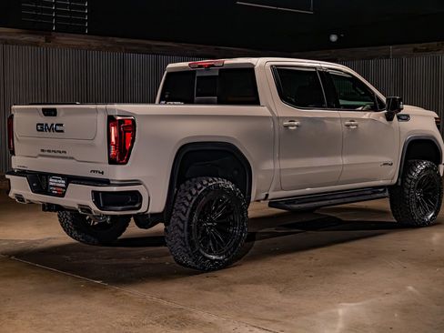 Used 2026 GMC Sierra 1500 AT4 w/ AT4 Premium Package AWD/4WD image 10