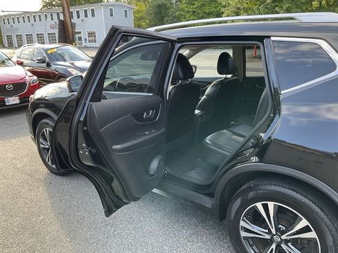 Used 2018 Nissan Rogue SL w/ Premium Package AWD/4WD image 15