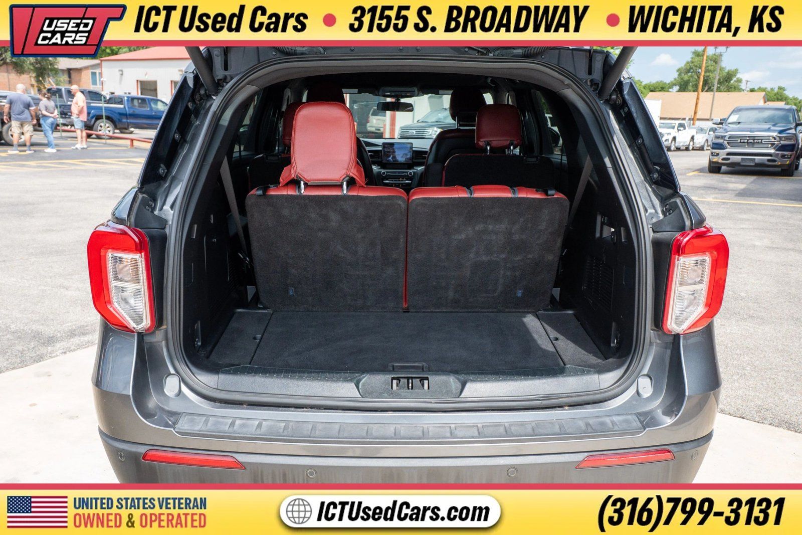 Used 2020 Ford Explorer XLT AWD/4WD image 5