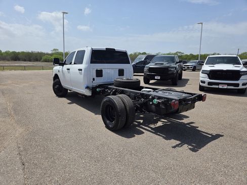 New 2026 RAM 3500 Tradesman AWD/4WD image 5