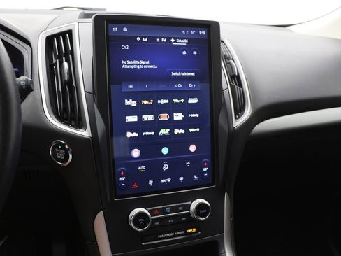 Used 2024 Ford Edge SEL image 20