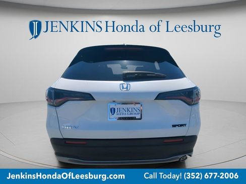 Used 2025 Honda HR-V Sport image 4