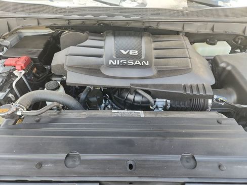 Used 2020 Nissan Titan PRO-4X w/ Pro-4x Convenience Package AWD/4WD image 16