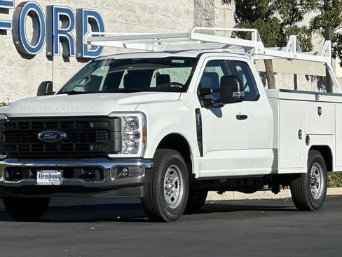 New 2026 Ford F250 XL w/ XL Chrome Package image 8