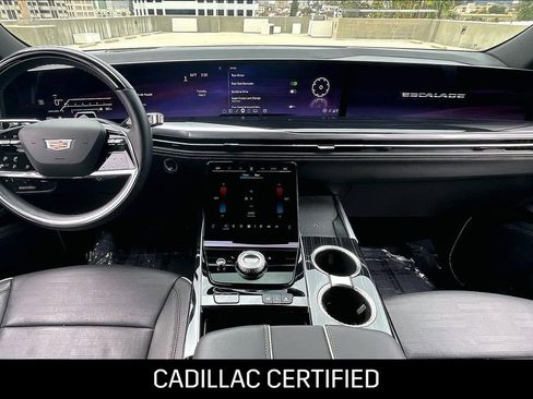 Used 2025 Cadillac Escalade ESV Sport w/ Touring Package AWD/4WD image 14