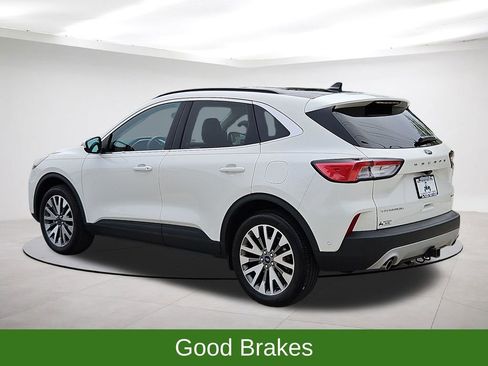 Used 2021 Ford Escape Titanium w/ Class II Trailer Tow Package image 5