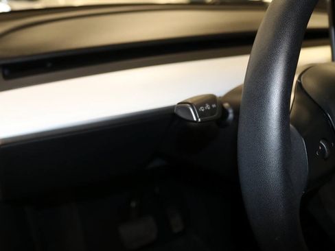 Used 2023 Tesla Model Y Long Range AWD/4WD image 50