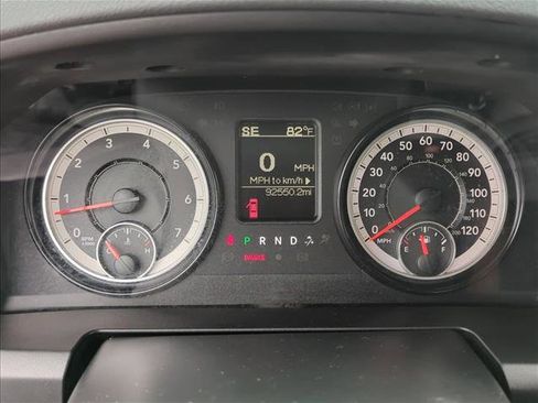Used 2019 RAM 1500 Classic SLT AWD/4WD image 12