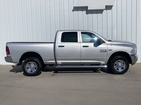 Used 2016 RAM 2500 Tradesman w/ Chrome Appearance Group image 4