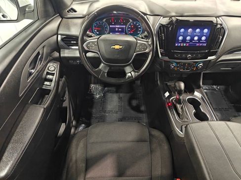 Used 2022 Chevrolet Traverse LT AWD/4WD image 4
