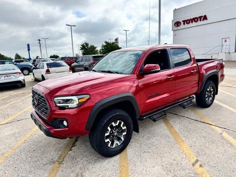 Used 2021 Toyota Tacoma TRD Off-Road AWD/4WD image 6