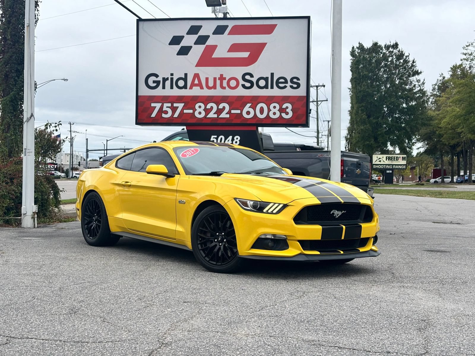 Used 2017 Ford Mustang GT w/ GT Performance Package RWD image 1