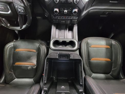 Used 2020 GMC Sierra 1500 AT4 w/ AT4 Premium Package AWD/4WD image 18